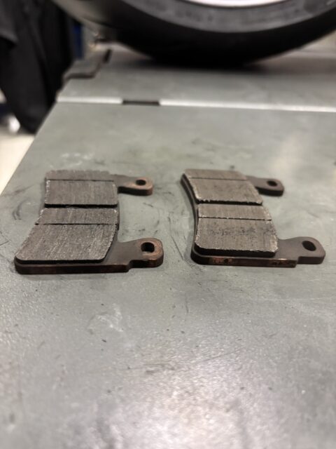 ブレーキパッド交換