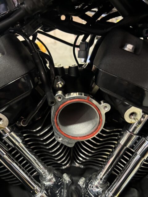 インテークマニホールド交換中