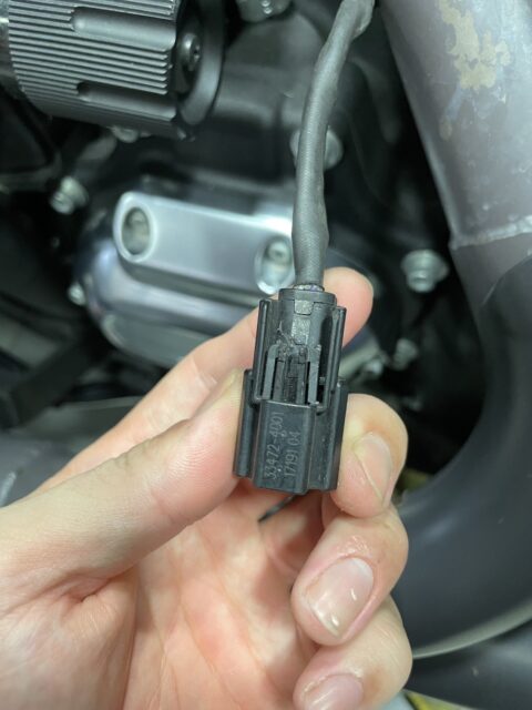 割れたカプラー