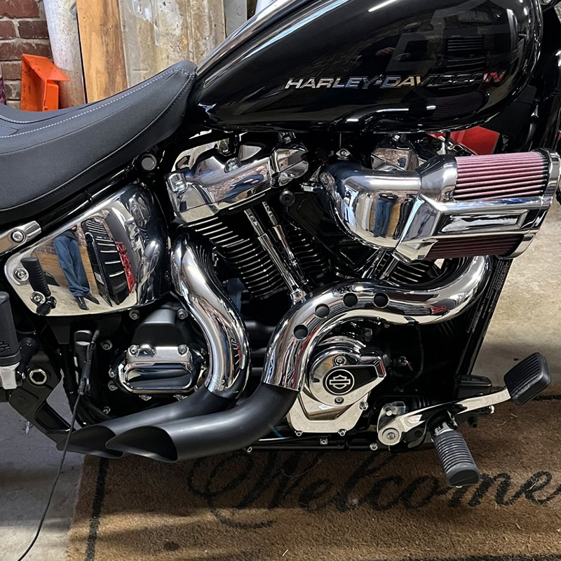 カットバック フルエキゾースト ブラック/クローム