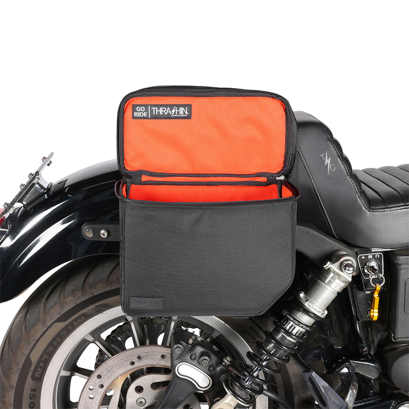 スラッシンサプライ エッセンシャル ベース サドルバッグ 10L