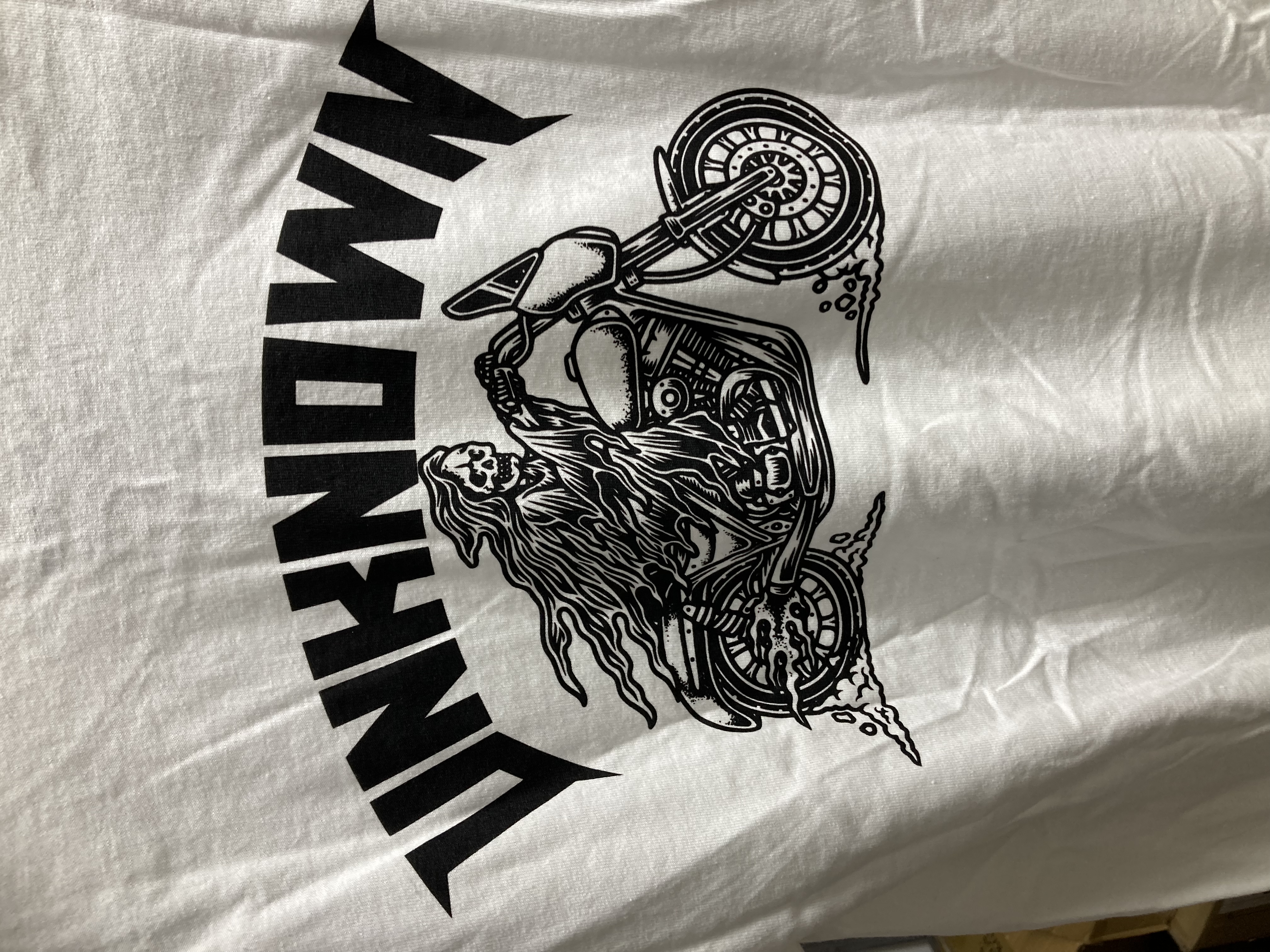 アンノウン インダストリーズ デザイン Tシャツ White Reaper(ホワイトリーパー)