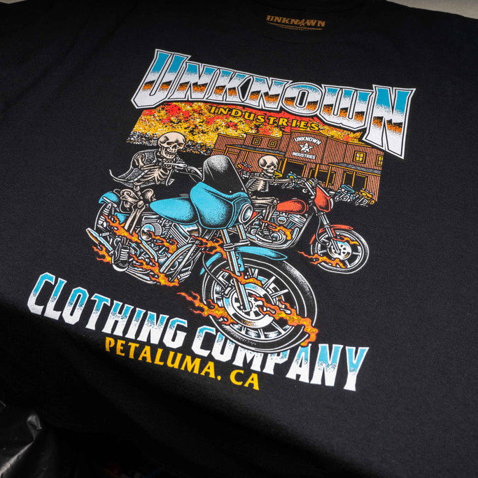 アンノウン インダストリーズ デザイン Tシャツ Bar Hopper(バーホッパ―)