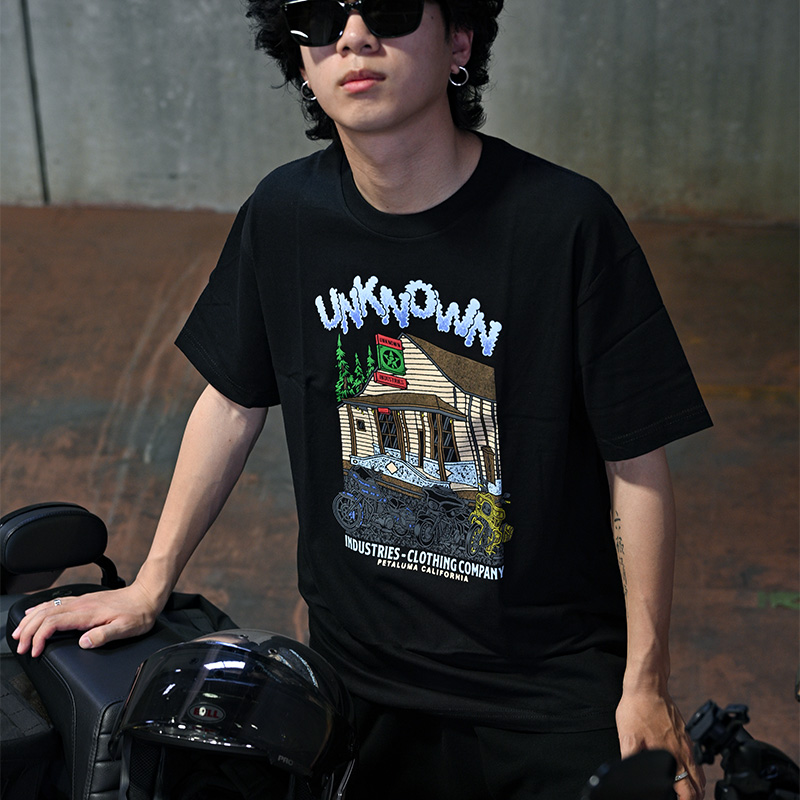 アンノウン インダストリーズ デザイン Tシャツ Happy Hour（ハッピーアワー）