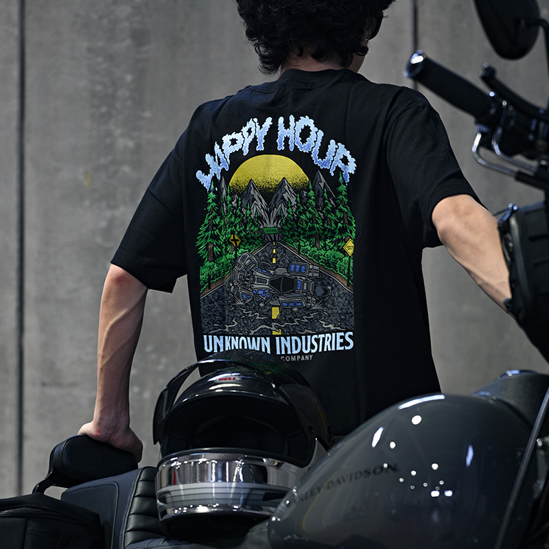 アンノウン インダストリーズ デザイン Tシャツ Happy Hour（ハッピーアワー）