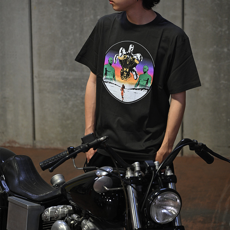 ナイン インダストリーズ×エブリデイ・ライフ・ウィズ・ファズ コラボ デザインTシャツ "The Day the Earth Stood Still"