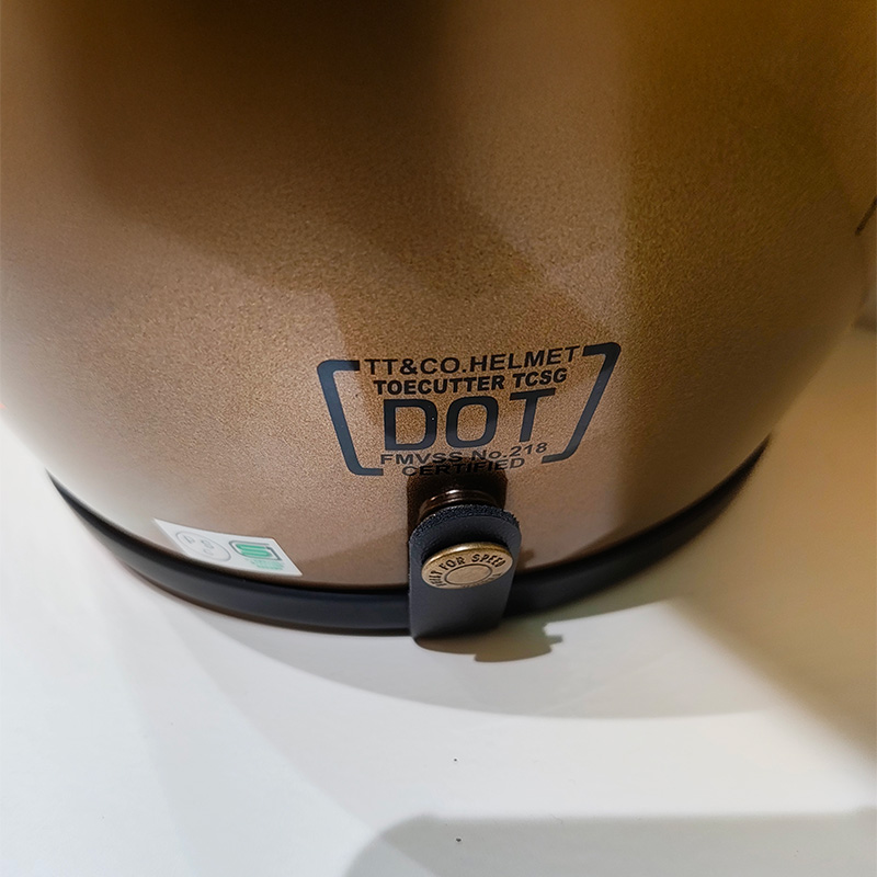トゥーカッター SG/DOT レインボー フルフェイスヘルメット オールドゴールド