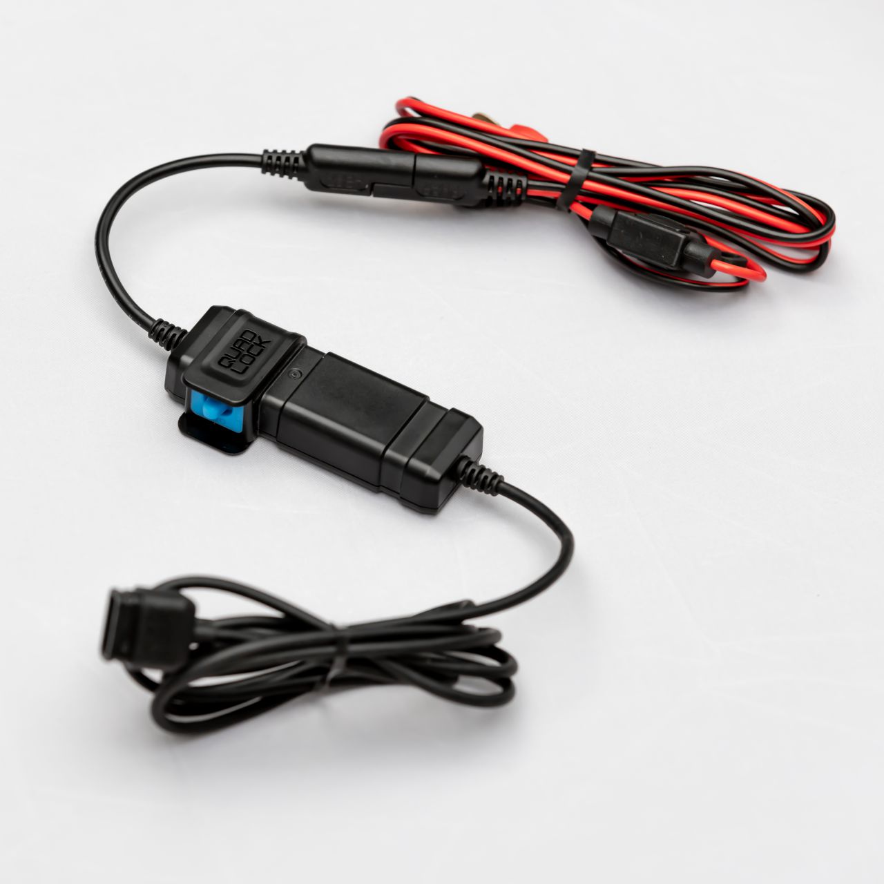 クアッドロック■防水 ワイヤレス充電用12V-USBスマートアダプター