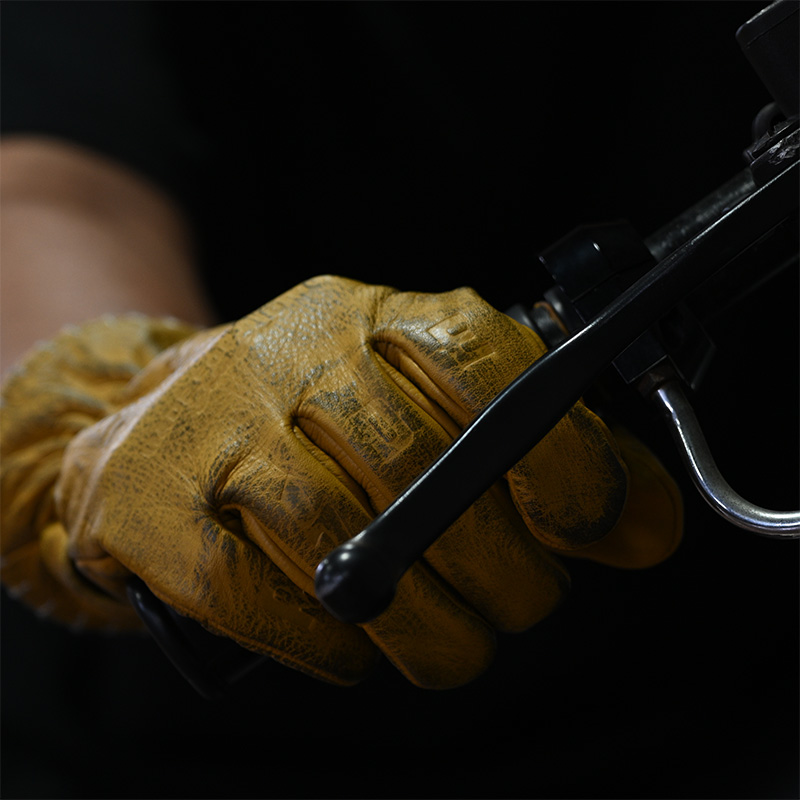 ジョン・ドゥー（John Doe） コヨーテ XTM レザーグローブ イエロー ヴィンテージ加工