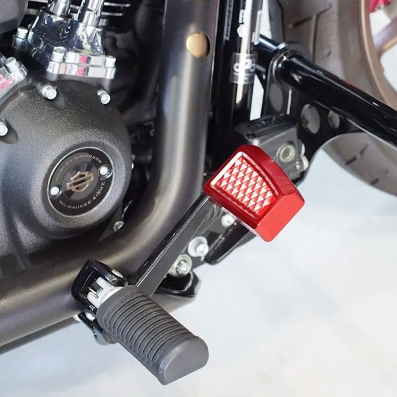 カスタムファクトリーノイズ□ ワイドブレーキペダル レッド 【18年