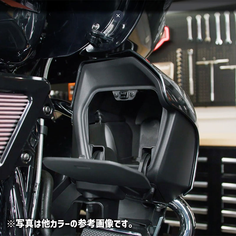 ロワーフェアリング ビビッドブラック