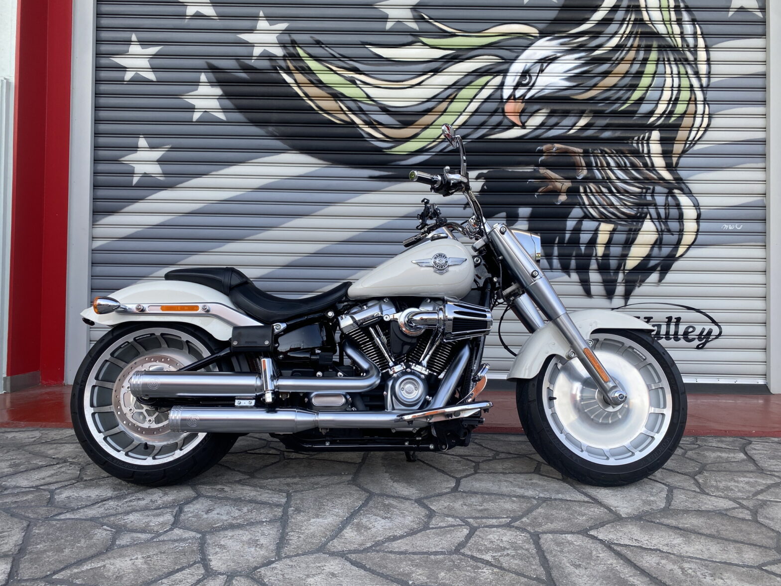 【SOLD】【横浜】 2018年 FLFBS ファットボーイ114（ボンネビルソルトパール）