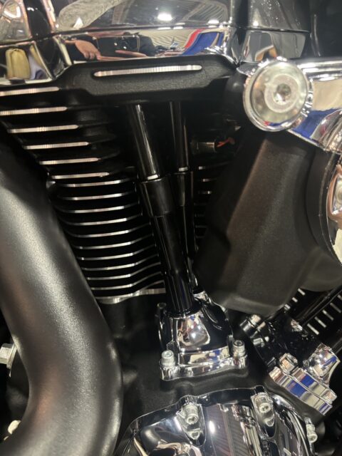 ブラックプッシュロッド