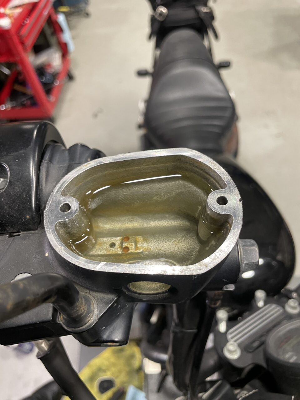 ブレーキフルードの様子